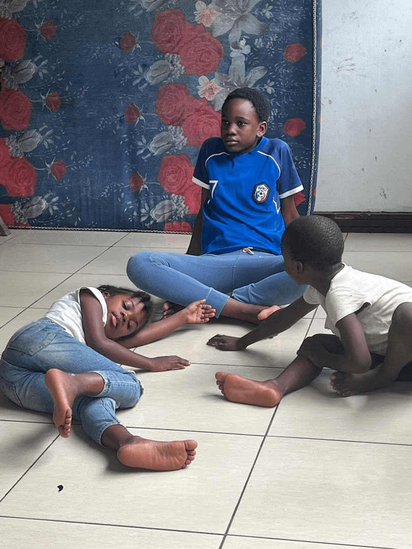 Programme Éducation action d'ADEBES sur le terrain